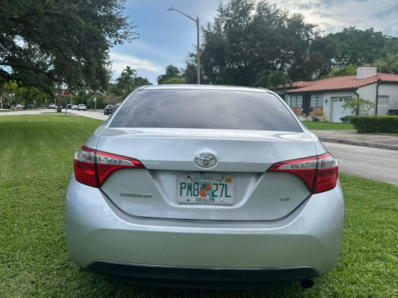 2015 Toyota Corolla LE