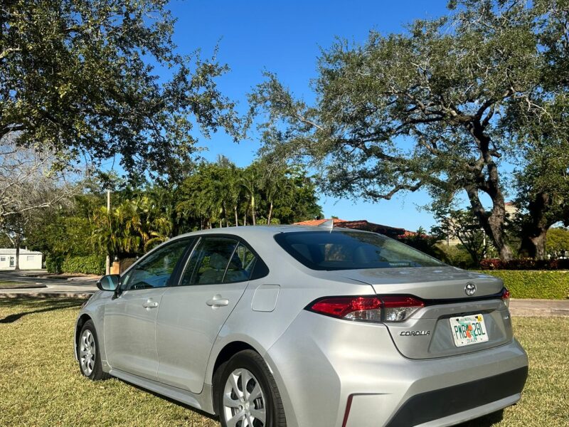 2022 Toyota Corolla LE